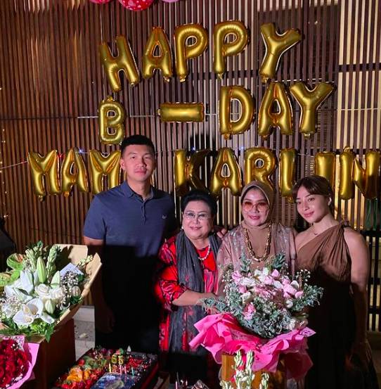 Momen ulang tahun mertua Nikita Willy (instagram.com/yorafebrina)