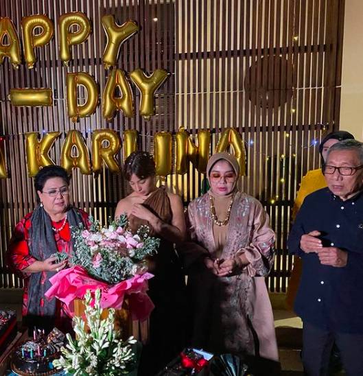 Momen ulang tahun mertua Nikita Willy (instagram.com/yorafebrina)