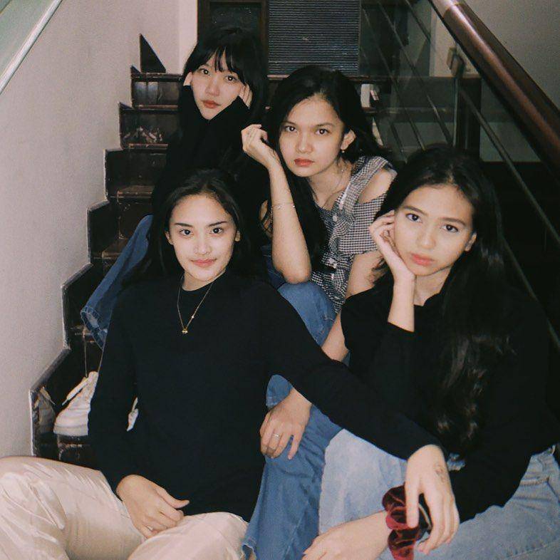 Ashel, Indah, Kathrina, dan Marsha (instagram.com/jkt48.ashel/)