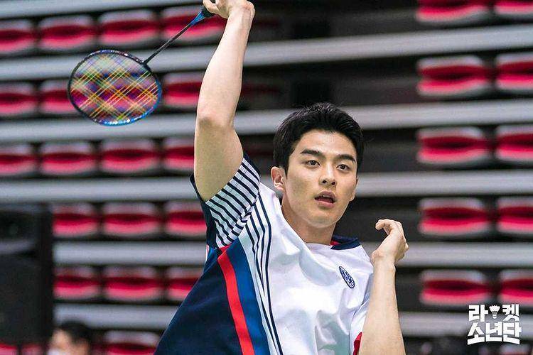 Son Sang Yeon bermain bulutangkis di Racket Boys. (instagram.com/sbsdrama.official)