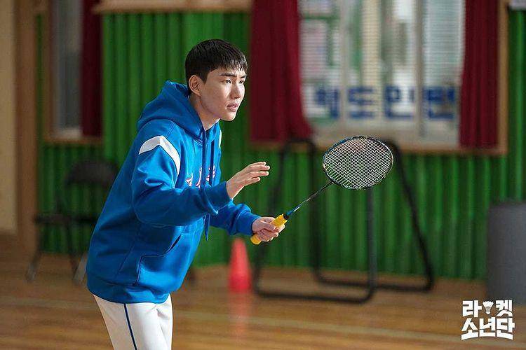 Tang Jun Sang bermain bulutangkis di Racket Boys. (instagram.com/sbsdrama.official)