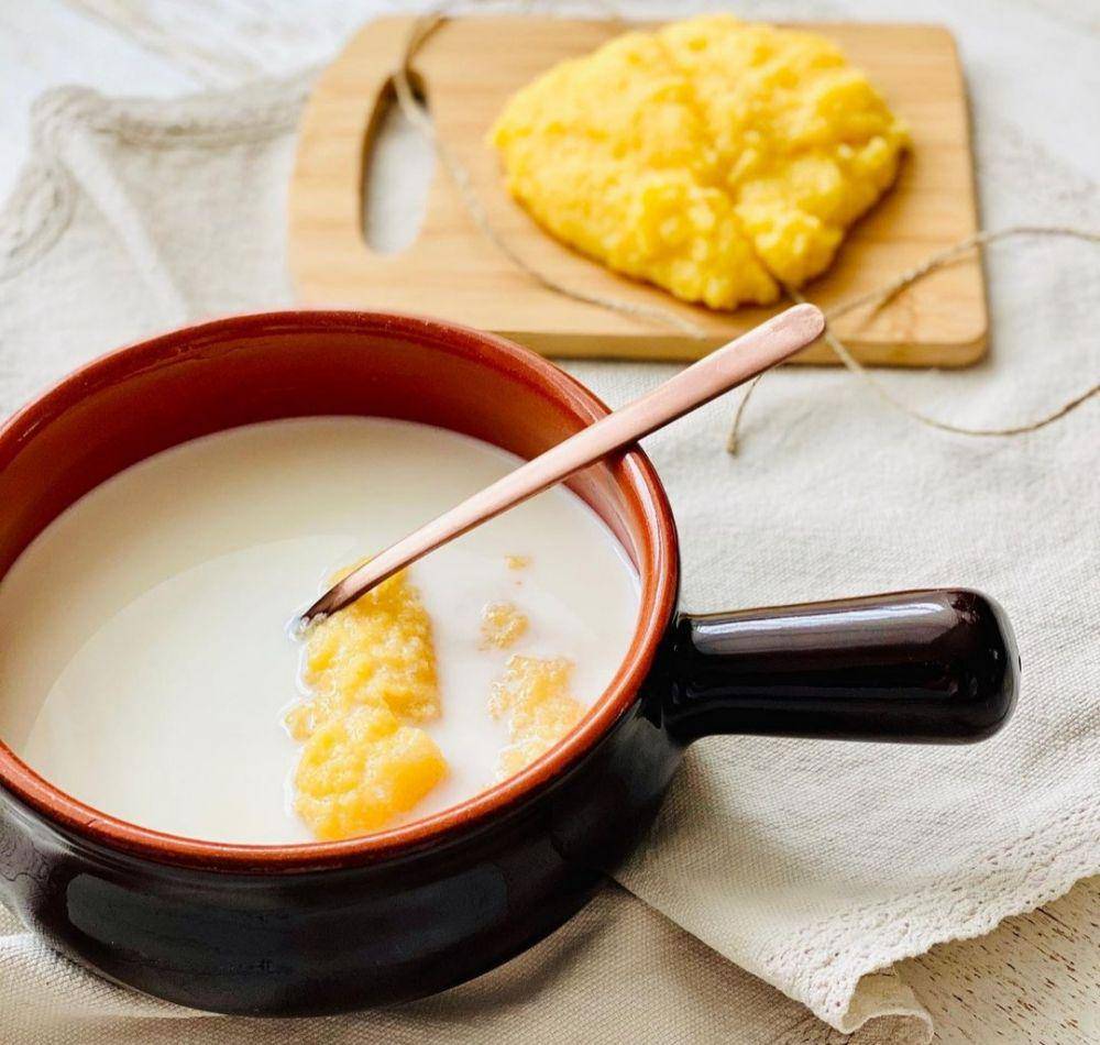mămăligă cu lapte (Instagram.com/bart_of_cooking)