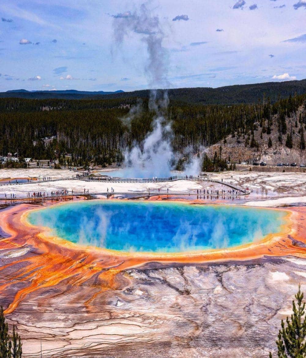 fakta dan pesona Taman Nasional Yellowstone (Instagram.com/taylorwelden)