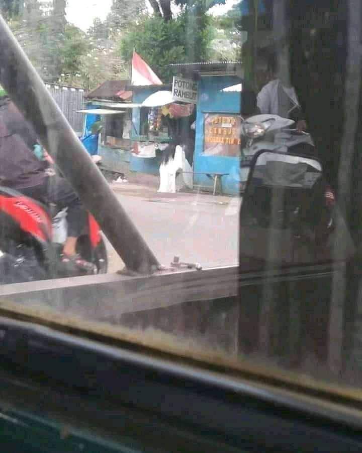 meme salah gaul (instagram.com/wkwkland_real)