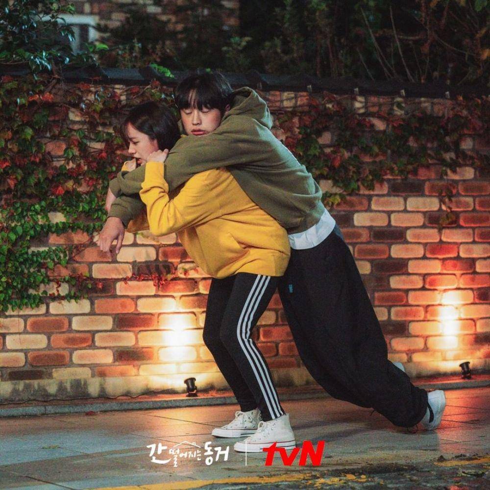 Hyeri dan Kim Do Wan di My Roommate is a Gumiho (dok. tvN)