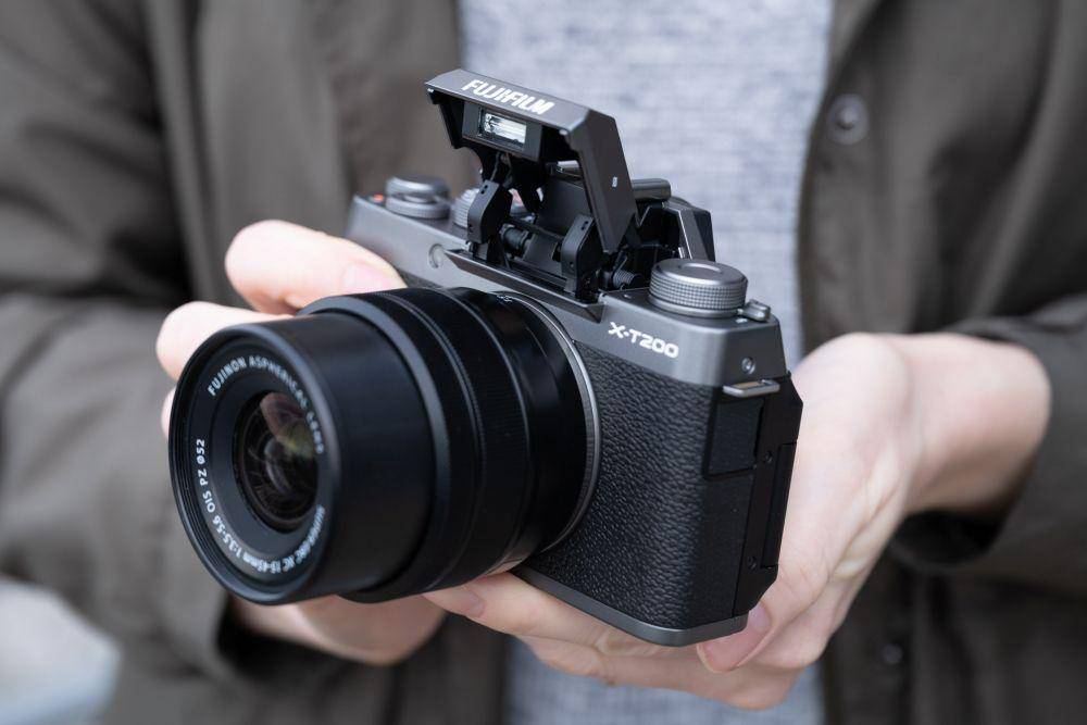Fujifilm X-T200 (dpreview.com)