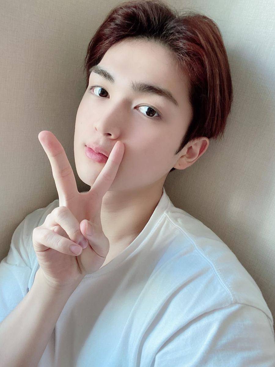 Gyujin UP10TION (twitter.com/UP10TION)