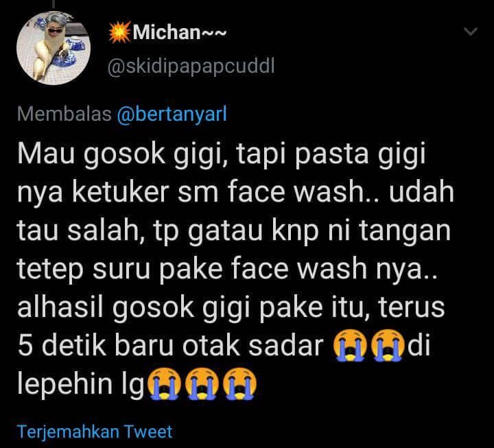 cerita warganet (twitter.com/skidipapapcuddl)