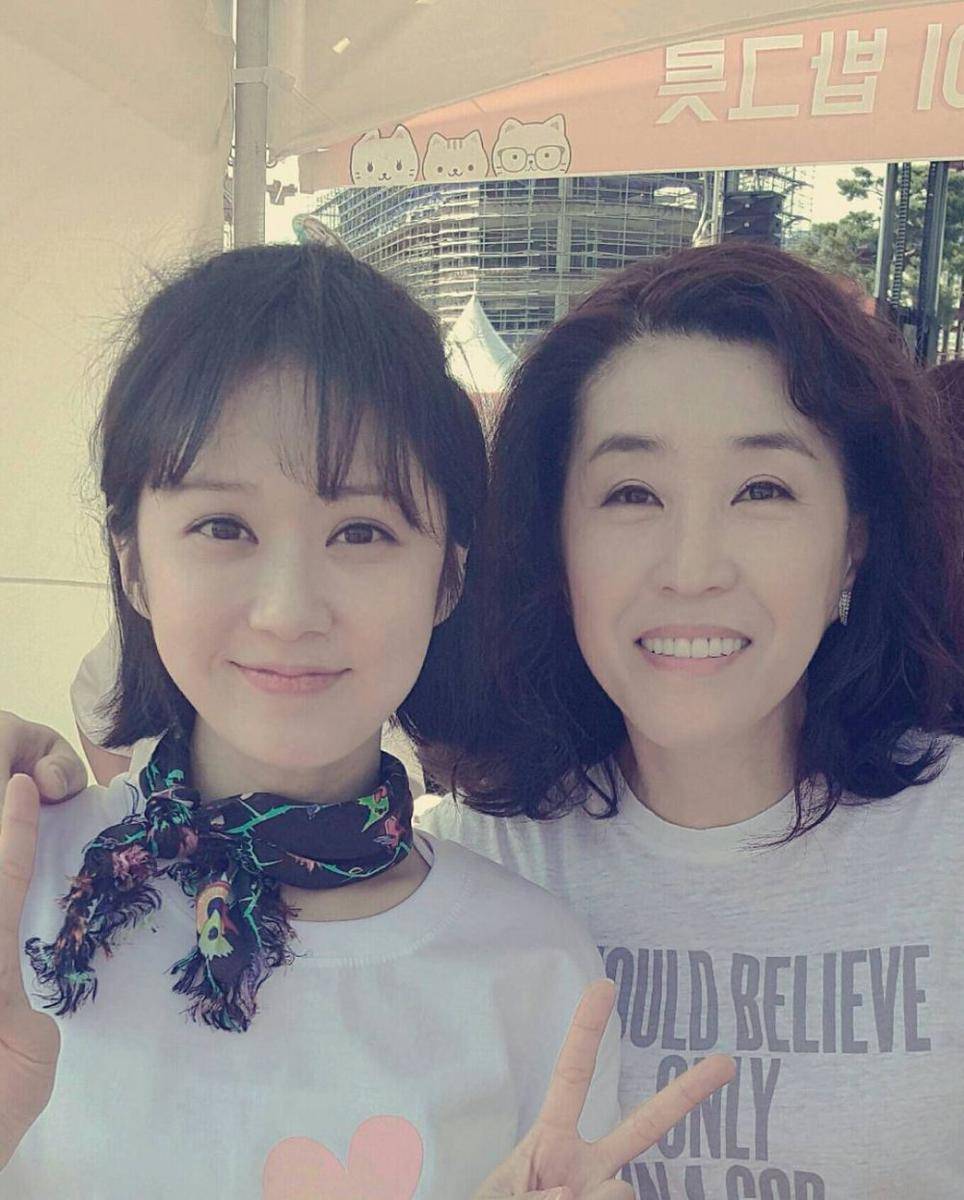 Kim Mi Kyung dan Jang Nara (instagram.com/kim_mee_kyung)