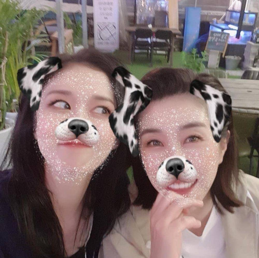 Kim Mi Kyung dan Jang Nara (instagram.com/kim_mee_kyung)