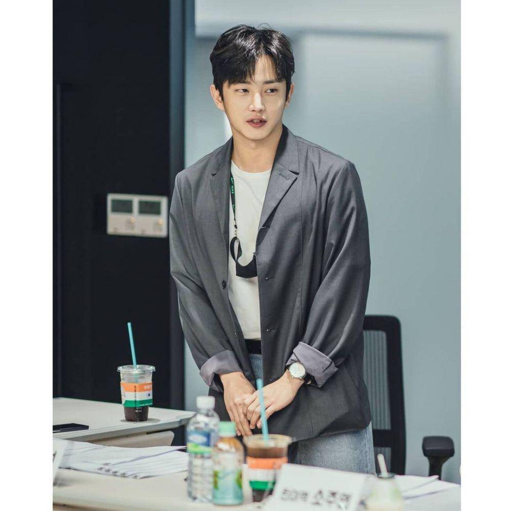 Kim Min Seok (instagram.com/samuliesword)