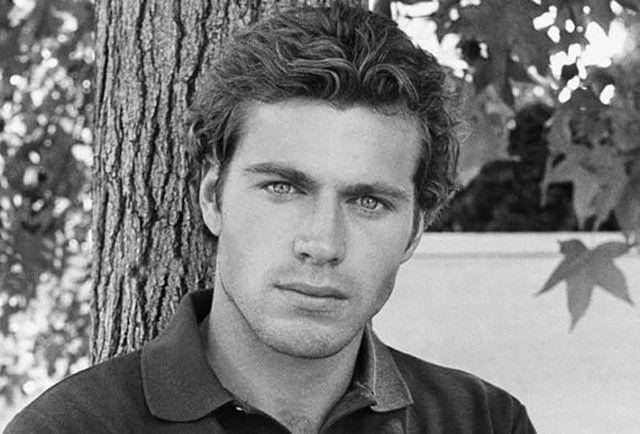 Aktor Jon Erik Hexum. networthheightsalary.com