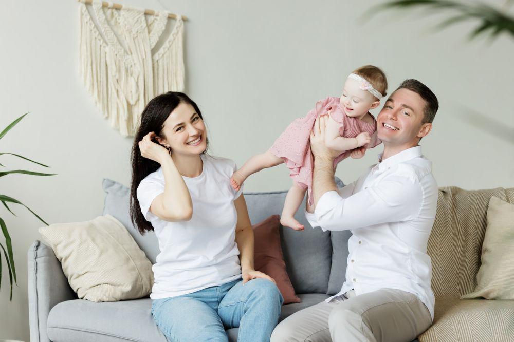 3 Bentuk Kontribusi Suami saat Mengambil Paternity Leave