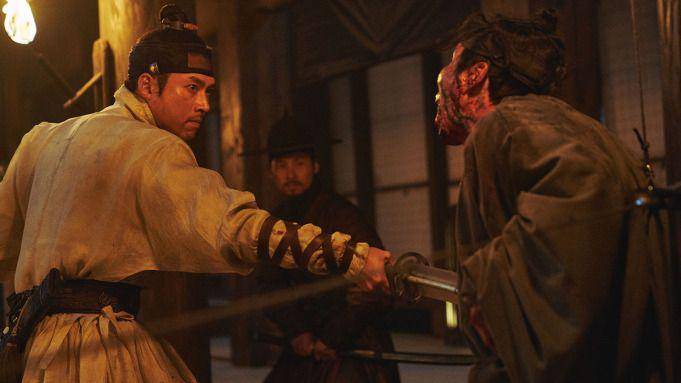 Hyun Bin dalam film Rampant (hollywoodreporter.com)