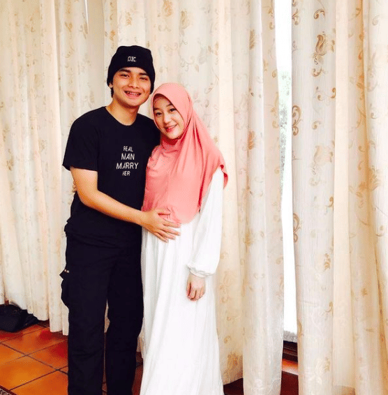 Gaya sederhana Larissa Chou (instagram.com/larissachou)