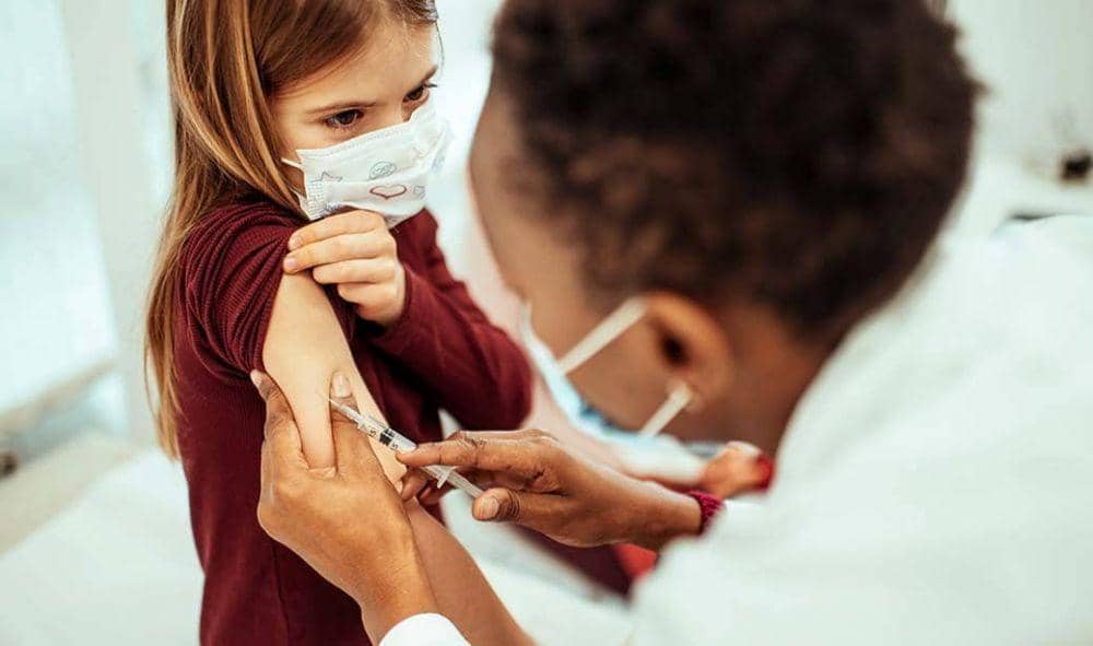 ilustrasi anak dan vaksin (muhealth.org)