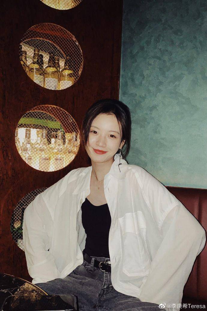 Teresa Li (weibo.com/u/5886191812)