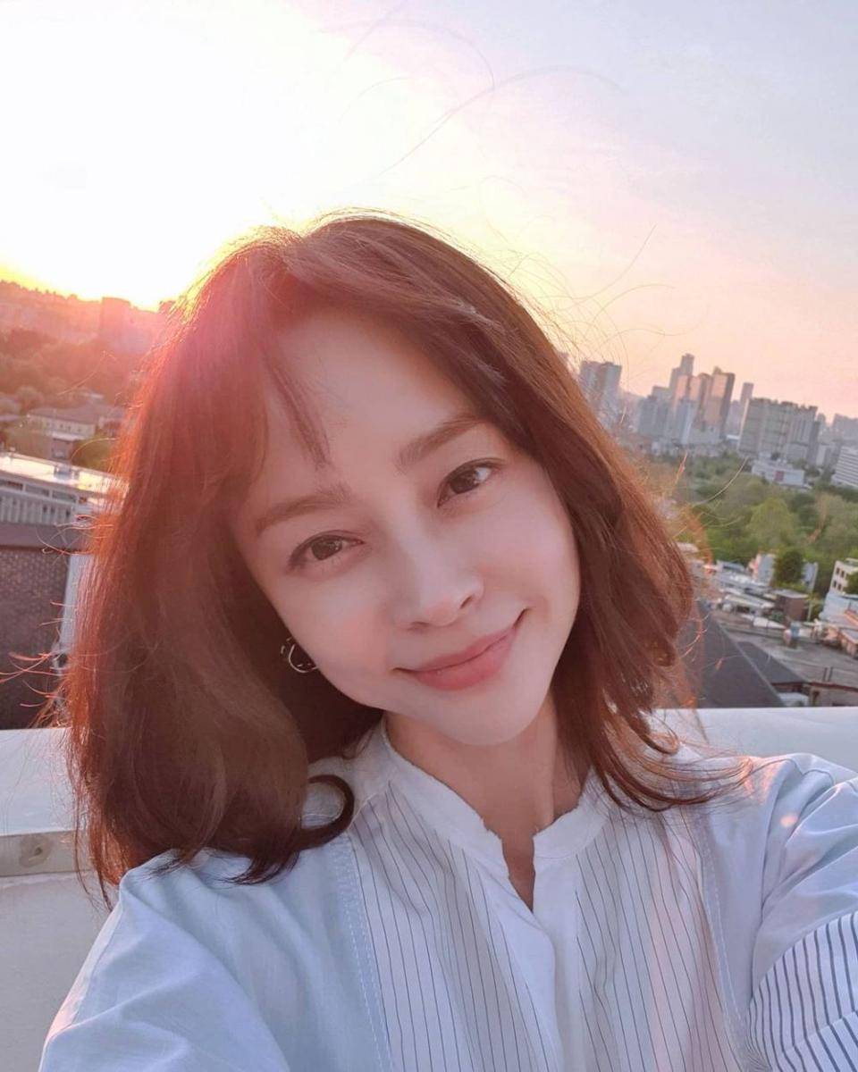 Woo Hee Jin (instagram.com/heejin_wooo)