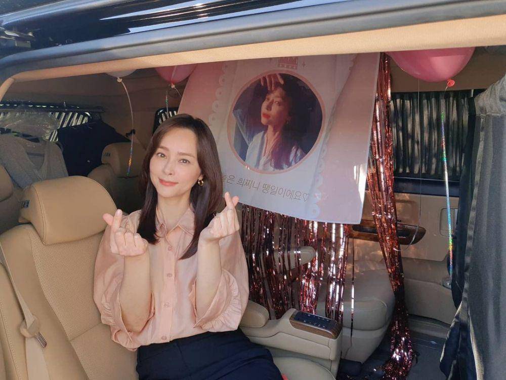 Woo Hee Jin (instagram.com/heejin_wooo)
