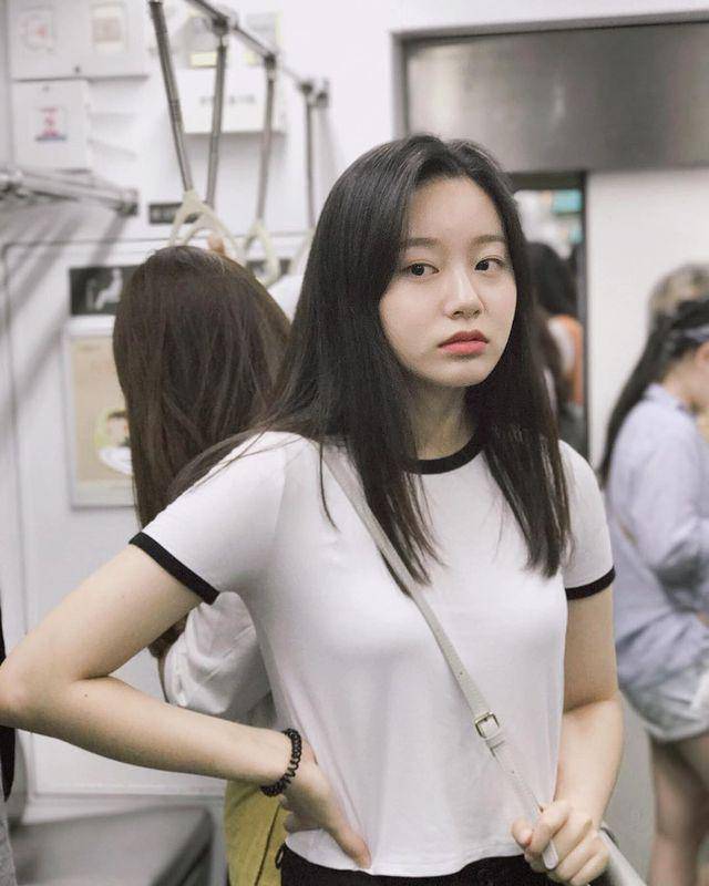 Park Yoo Na (Instagram.com/youna_1997)