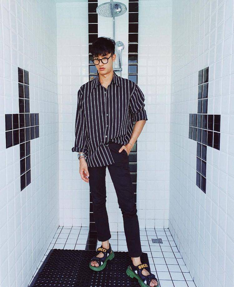 Style ala Tawan Vihokratana (instagram.com/tawan_v)
