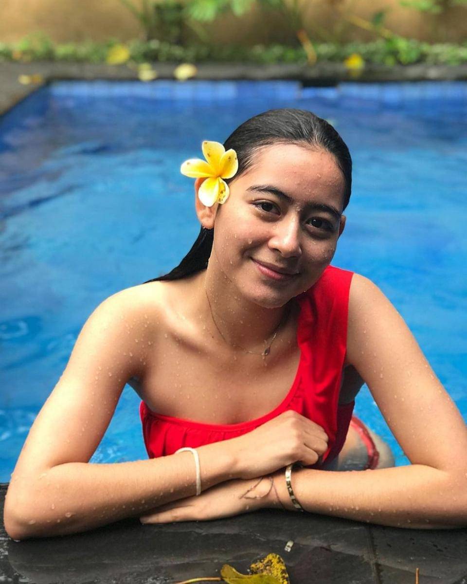 Laura Theux (instagram.com/laura_theux)