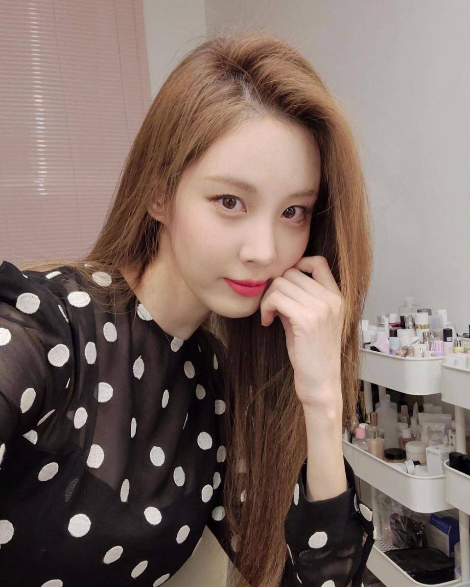 potret Seohyun saat selfie (instagram.com/seojuhyun_s)
