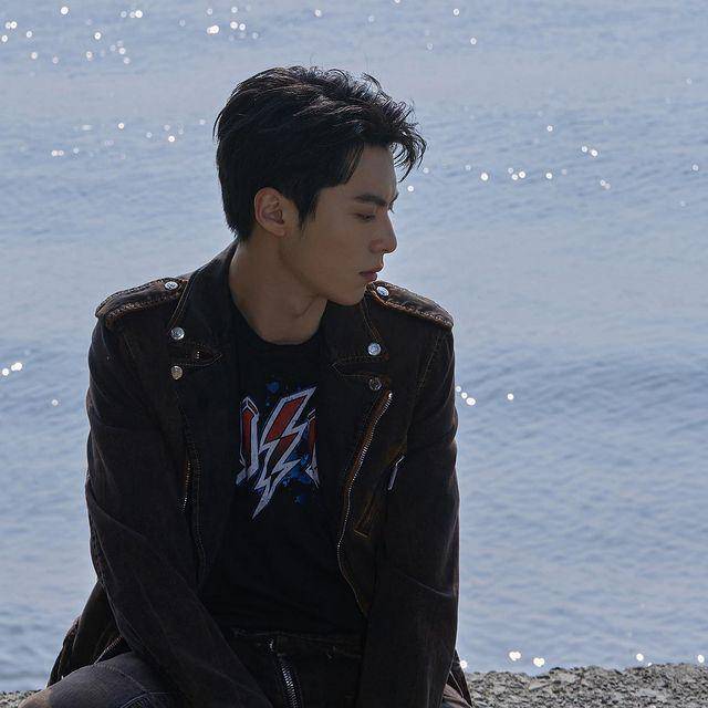 Dylan Wang (instagram.com/dylan_wang_1220)