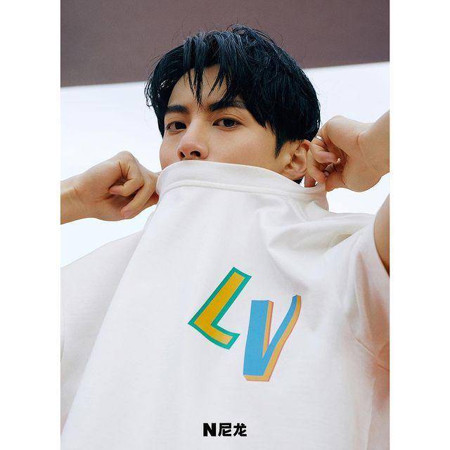 Dylan Wang (instagram.com/dylan_wang_1220)