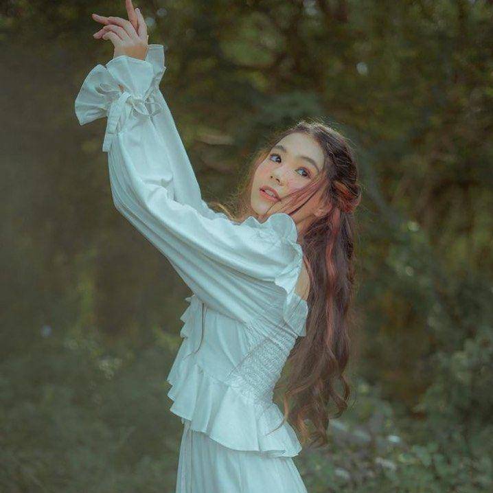Lea Ciarachel (instagram.com/ciarachelfx)