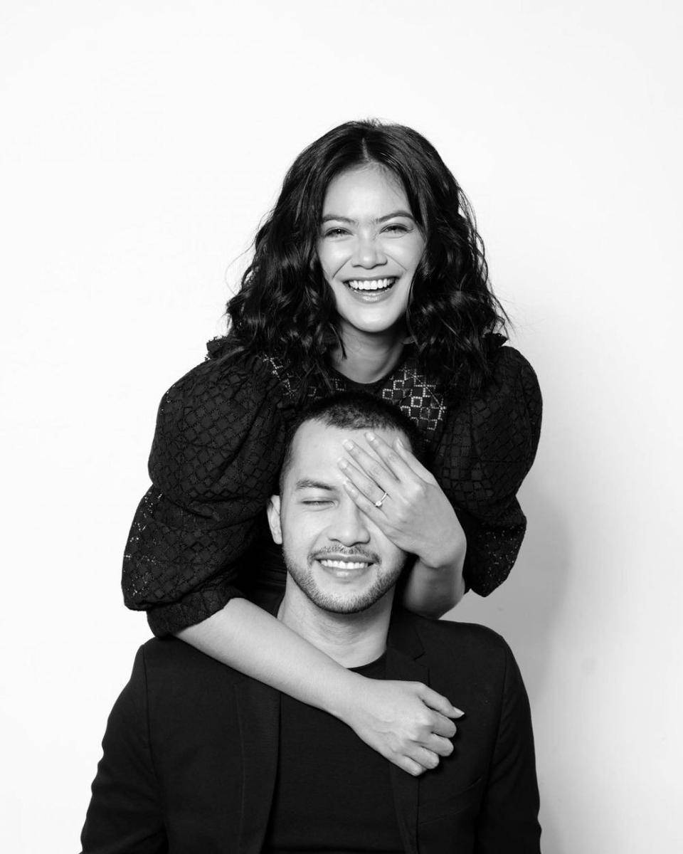Indah Indriana dan Diaz Adritya. (Gemagrafi via Instagram.com/indahindriana)