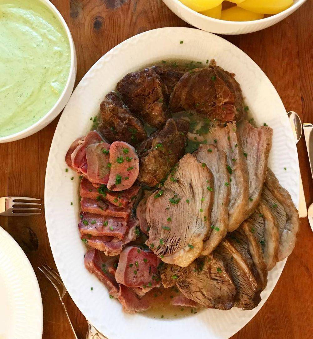 bollito misto (Instagram.com/stevanpaul.de)