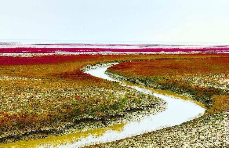 Red Beach (instagram.com/naturelover168)