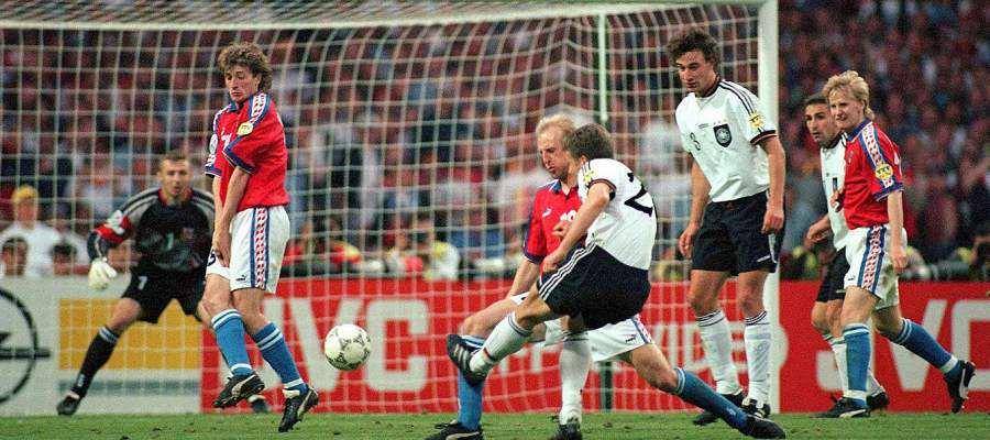 Jerman menjuarai Piala Eropa 1996 karena "golden goal". (cultofcalcio.com)