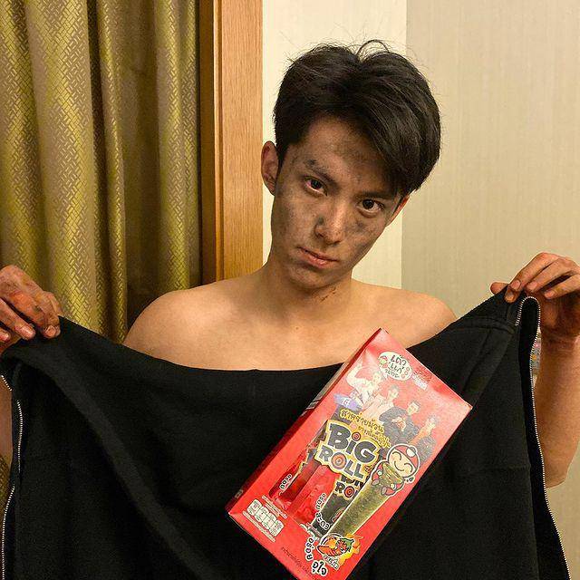 Dylan Wang (instagram.com/dylan_wang_1220)