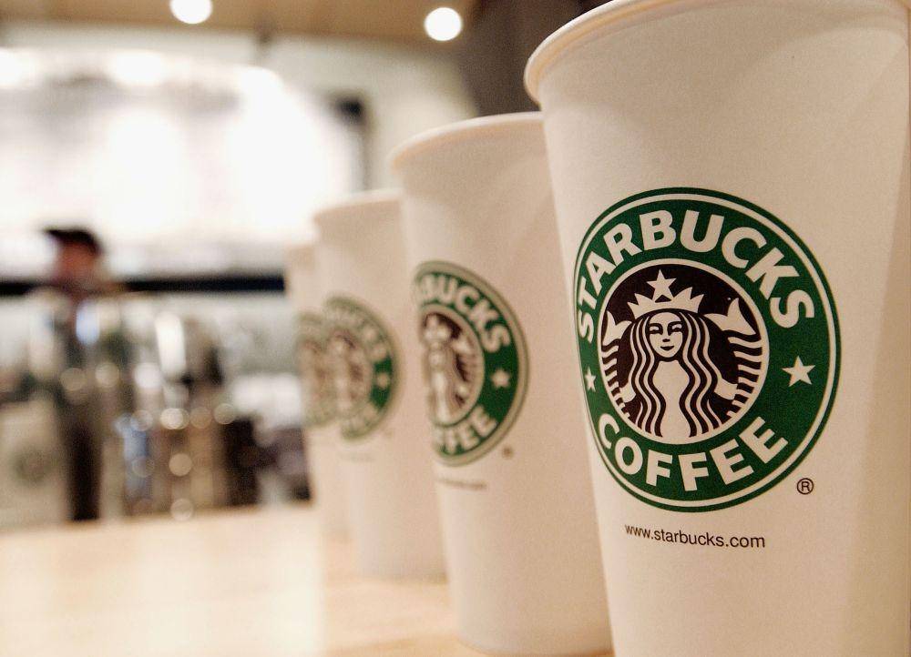 Ilustrasi pilihan ukuran gelas di Starbucks (leaf.tv)