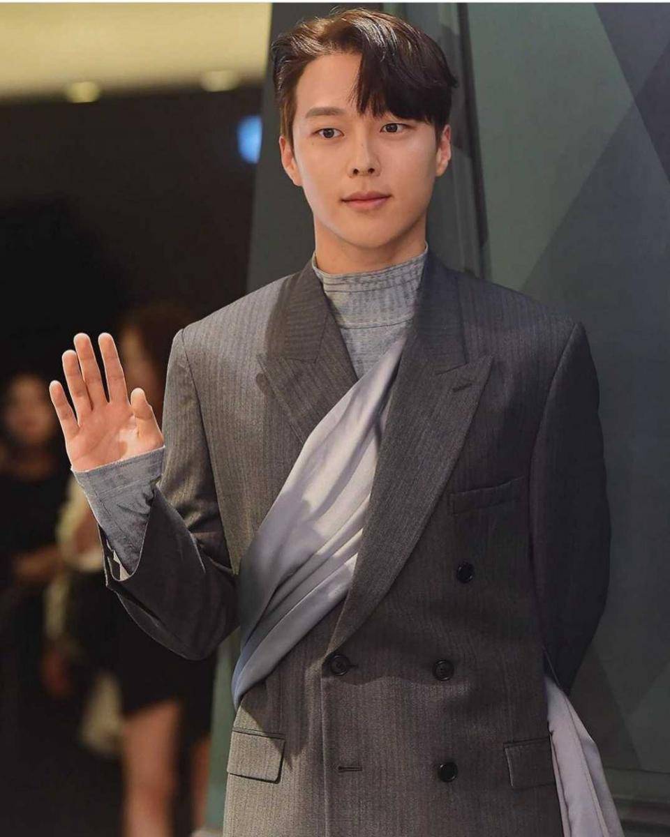 Jang Ki Yong (instagram.com/juanxkui)