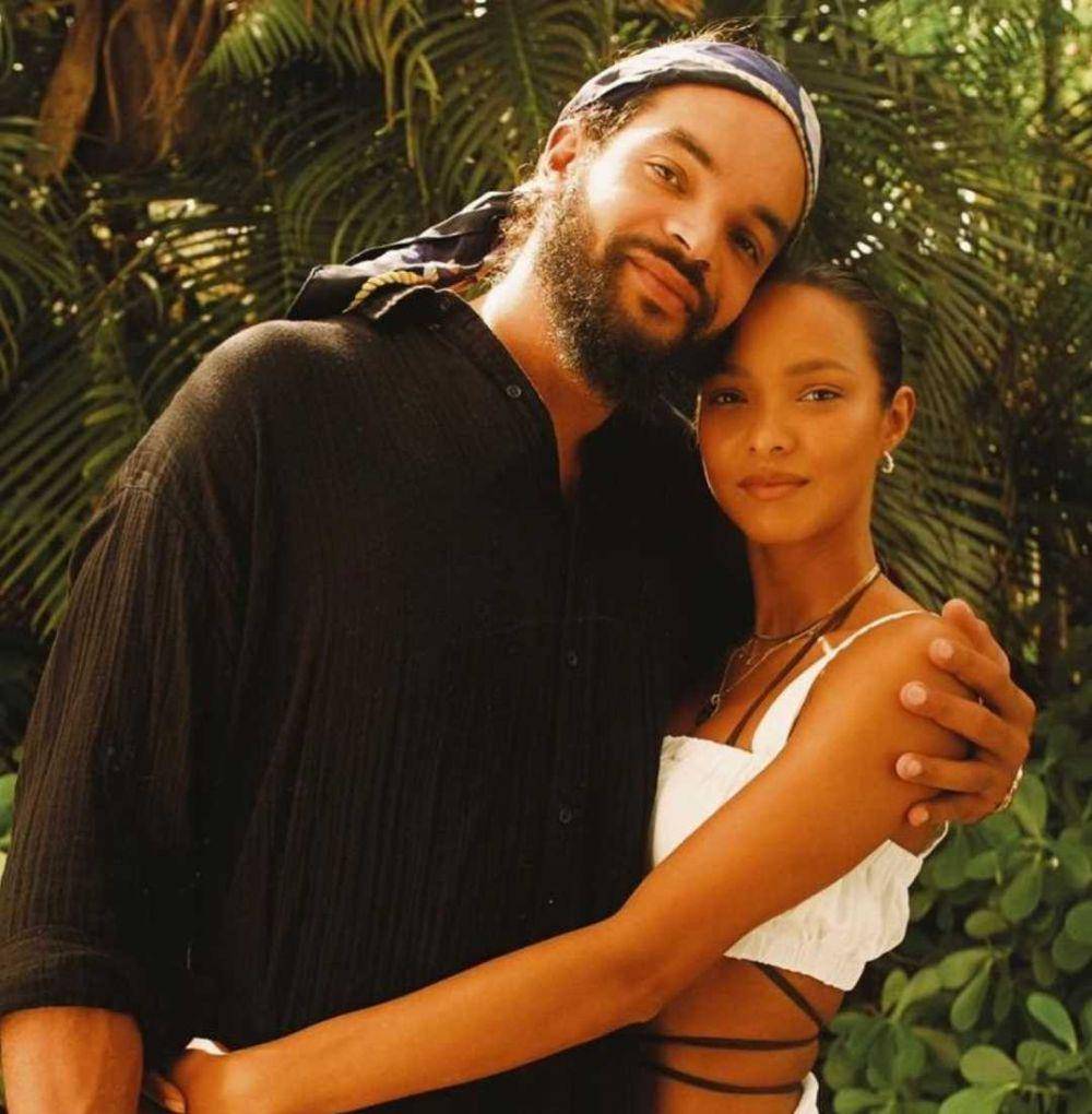 Lais Ribeiro bersama pasangan (Instagram.com/laisribeiro)
