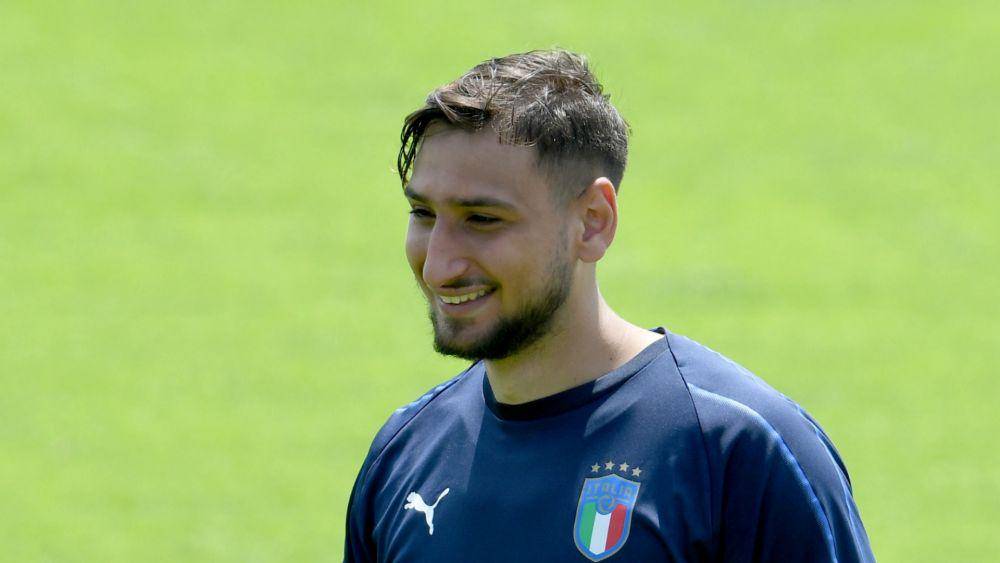 Gianluigi Donnarumma bersama tim nasional Italia. (goal.com)