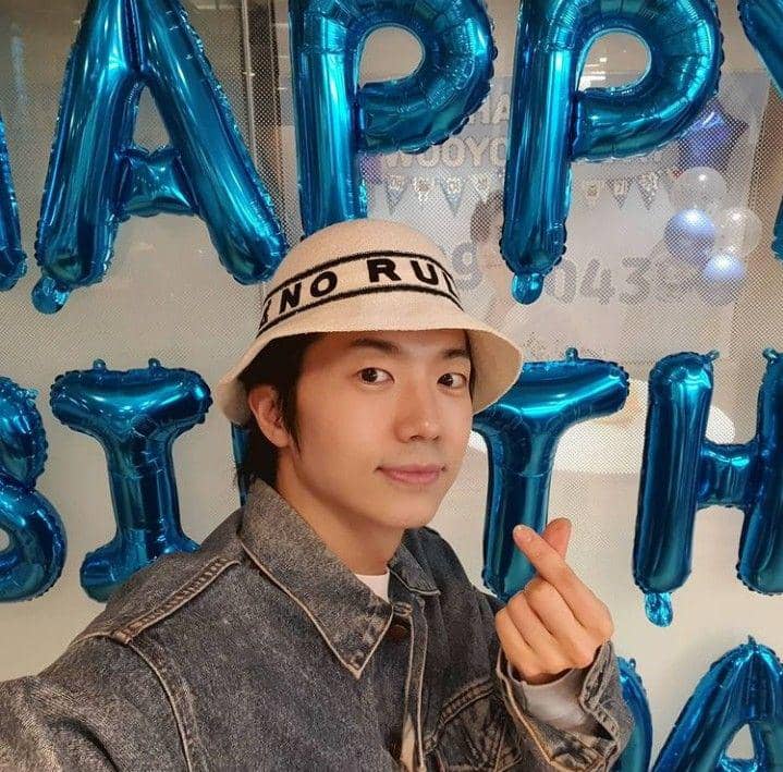 Jang Wooyoung (instagram.com/0430_live_boy)