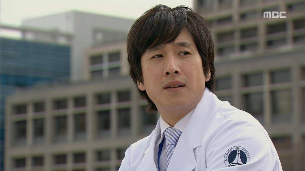 cuplikan drama Korea Behind The White Tower (youtube.com/MBCdrama])