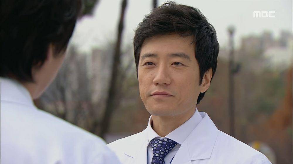 cuplikan drama Korea Behind The White Tower (youtube.com/MBCdrama])