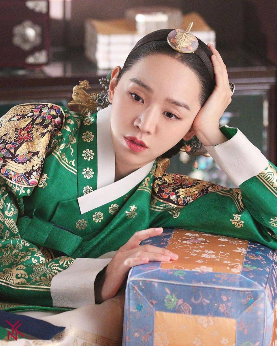 Shin Hye Sun (instagram.com/ynkentertainment)