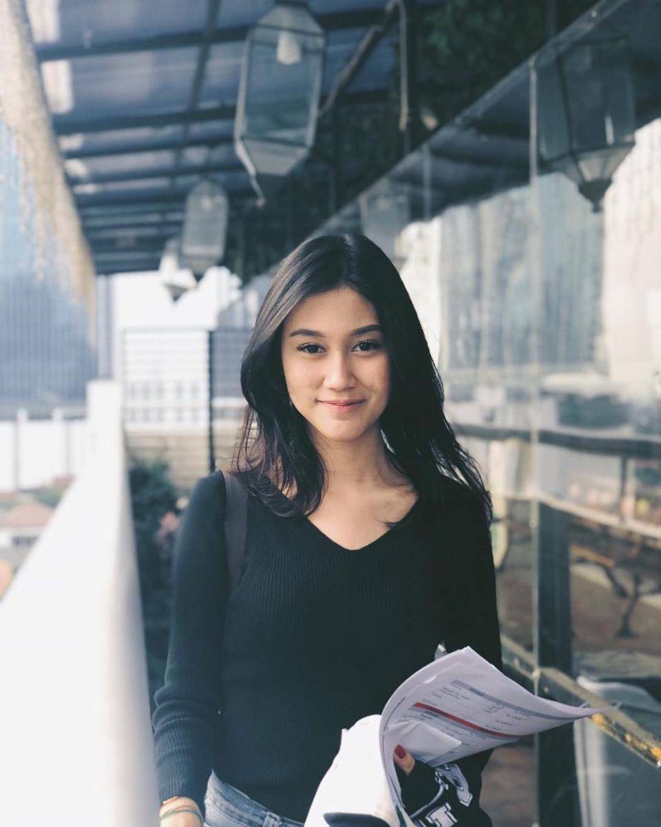 Regina Kandou (instagram.com/reginakandou)