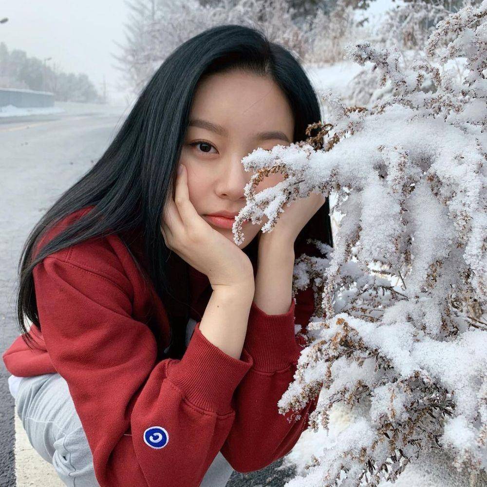 Park Yoo Na (Instagram.com/youna_1997)