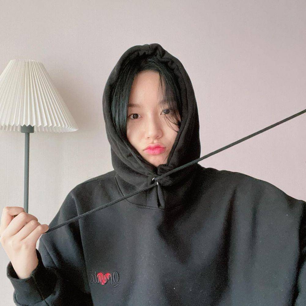 Park Yoo Na (Instagram.com/youna_1997)