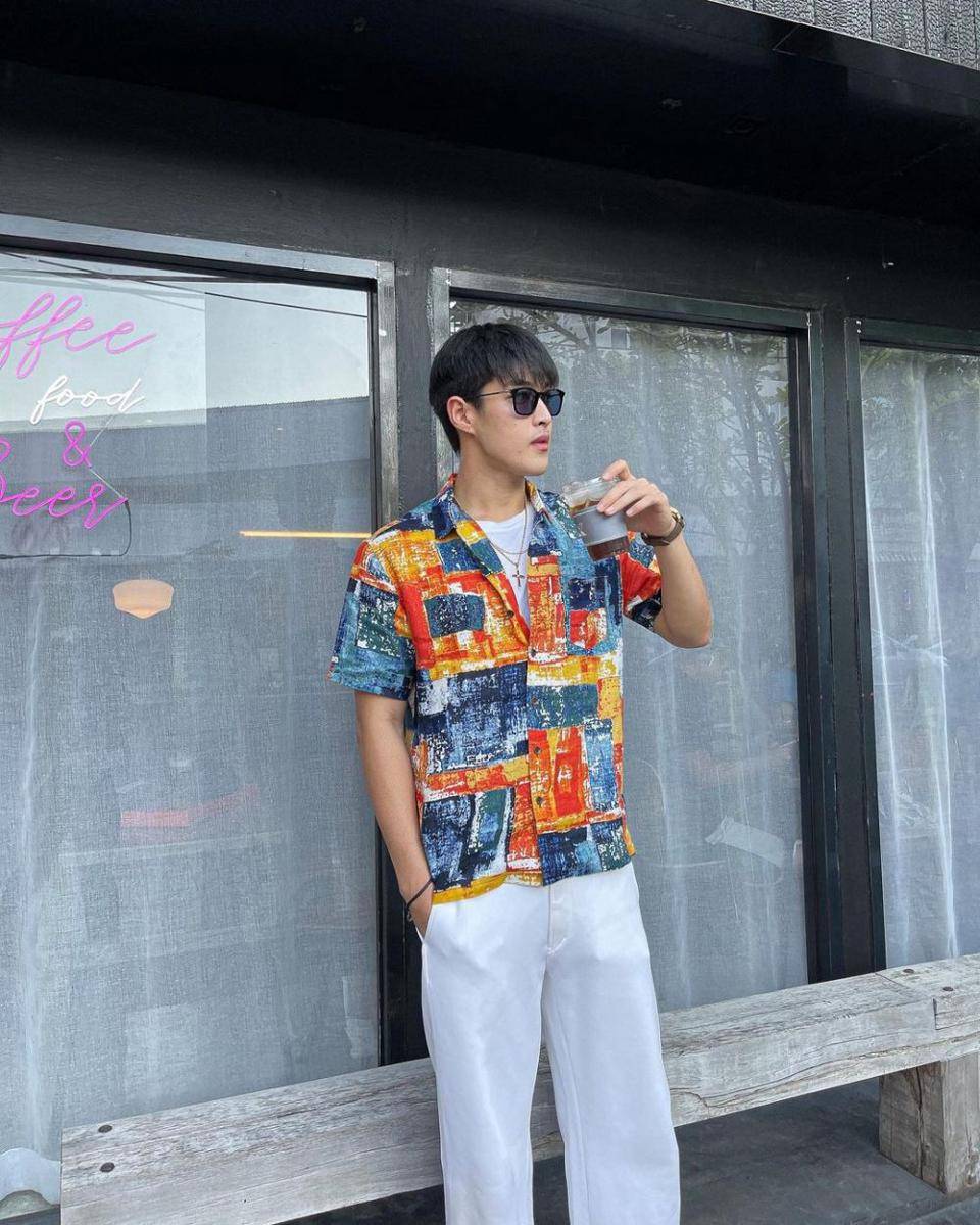 Krating Khunnarong (instagram.com/kratingg)