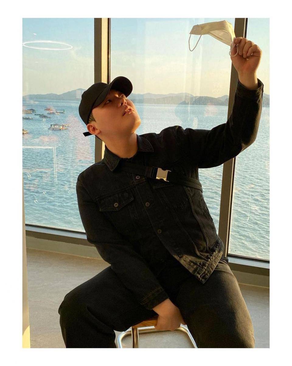 Lee Woo Jae (instagram.com/woooje)