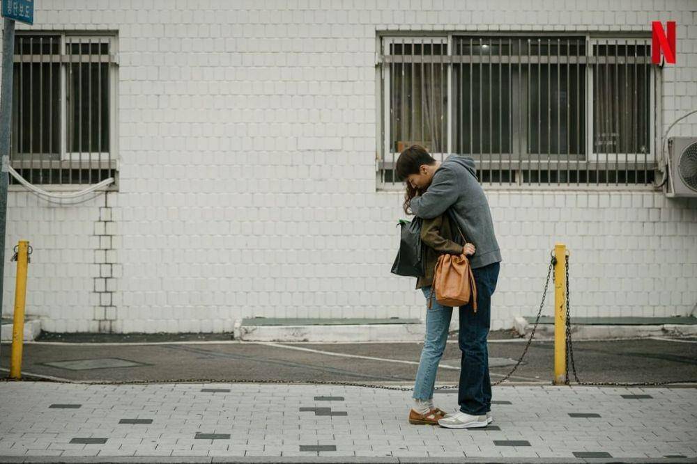 Film Sweet & Sour 2021. (instagram.com/netflixkr)