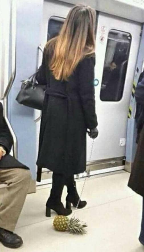 difoto dari belakang kocak (instagram.com/sukijan.id)